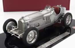 CMC 1/18- ALFA ROMEO P3 1933 CLEAR FINISH- SPECIAL EDITION